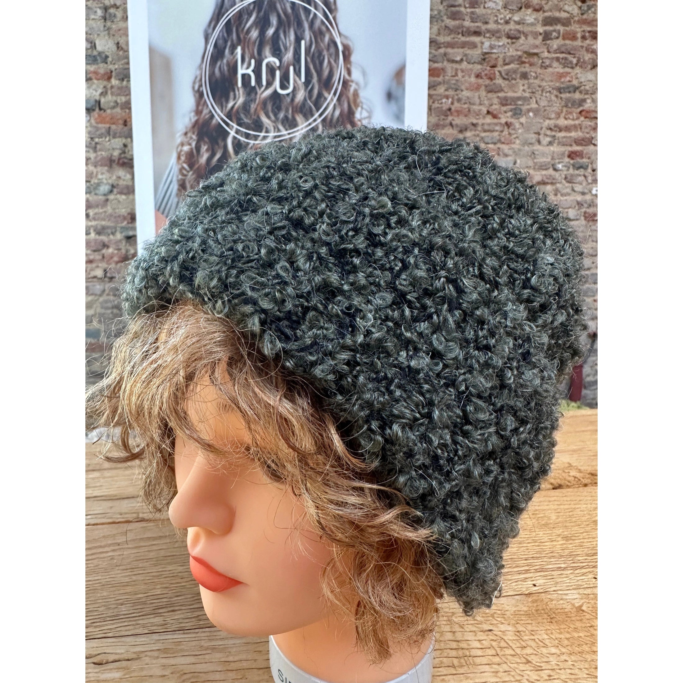 Wintermuts met satijnen voering