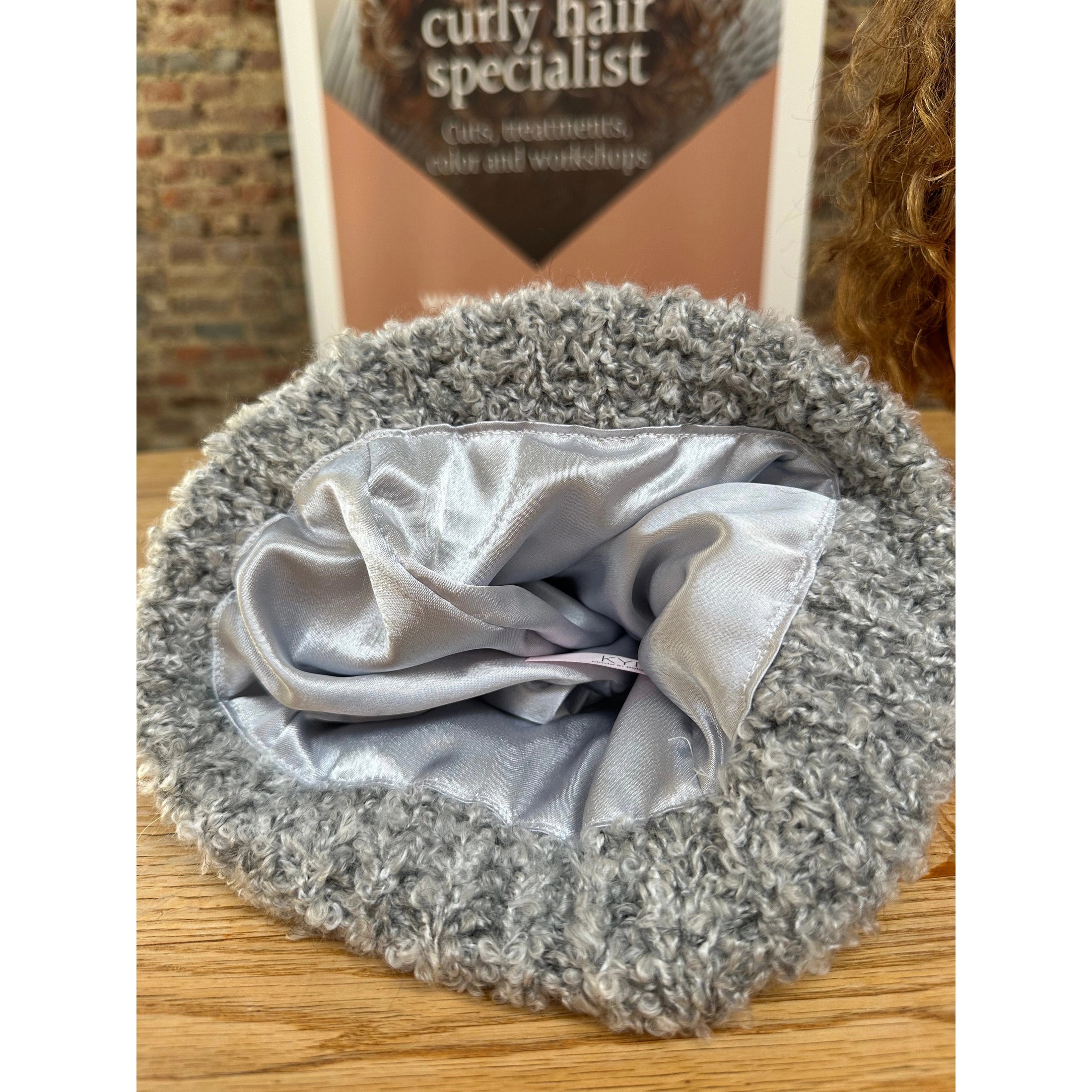 Wintermuts met satijnen voering